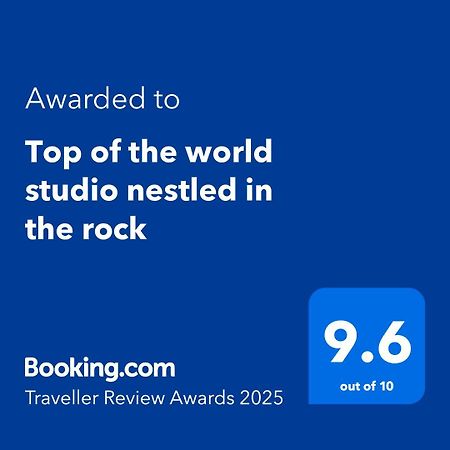 Top Of The World Studio Nestled In The Rock Queensberry Екстериор снимка